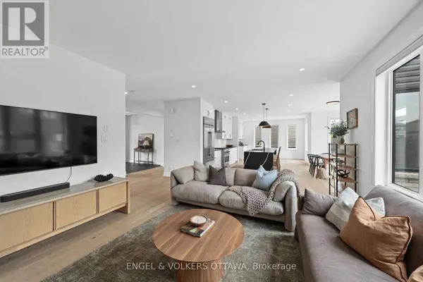 581 BRIDGEPORT AVENUE, Ottawa, ON K4M0M4