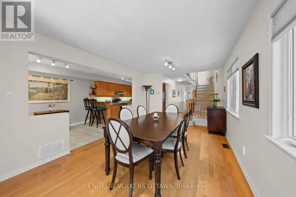 48 FIELDBERRY PRIVATE, Ottawa, ON K2J5E8