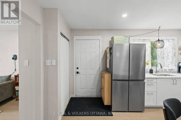 1142 CLAPP LN #D, Ottawa, ON K4M1A3