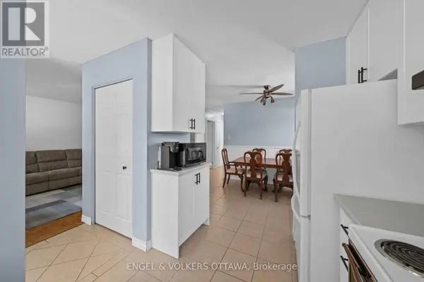 51 MORTON DRIVE, Ottawa, ON K2L1W9