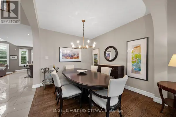 18 PONDHOLLOW WAY, Ottawa, ON K2J4Y5