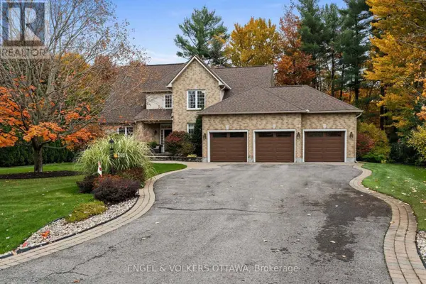 1629 SHAUNA CRESCENT, Ottawa, ON K4P1M8