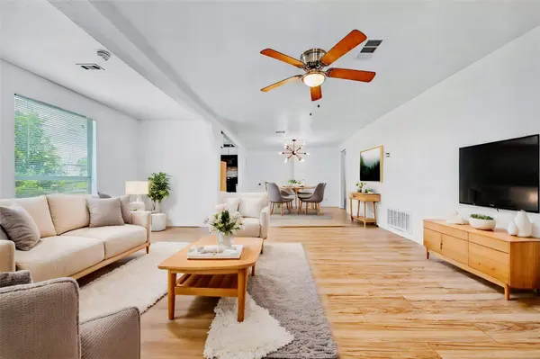 1200 Walnut Ave, Austin, TX 78702