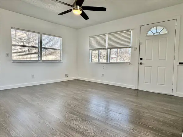 2906 E 12th ST, Austin, TX 78702