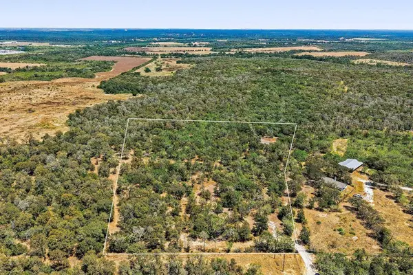 388 The Forest RD, Dale, TX 78616