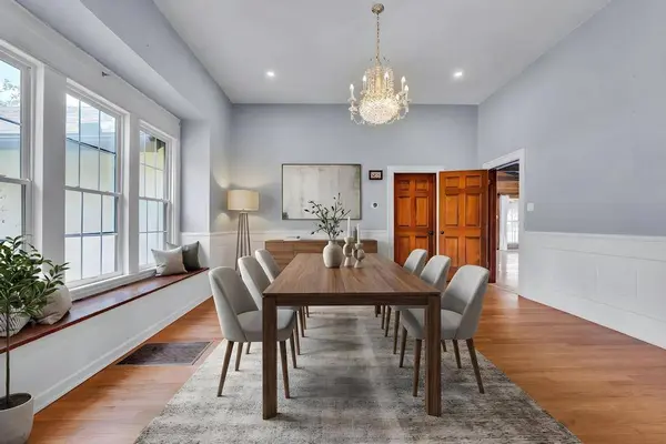 300 Mills ST, Smithville, TX 78957