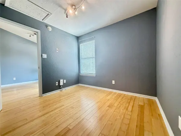 3204 Manchaca RD #302, Austin, TX 78704