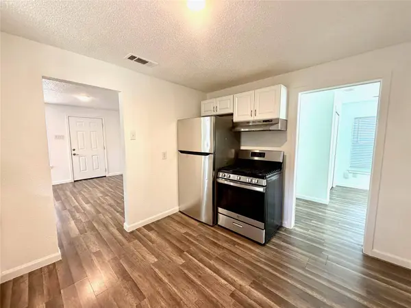 2207 E 12th ST, Austin, TX 78702