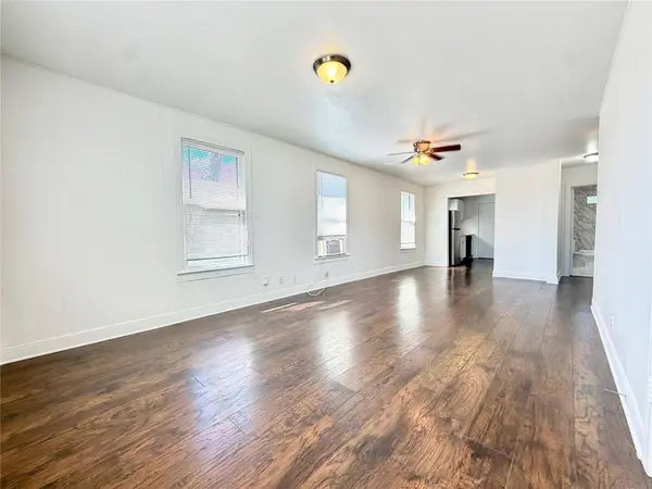 3010 E 12th ST, Austin, TX 78702