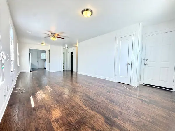 3010 E 12th ST, Austin, TX 78702