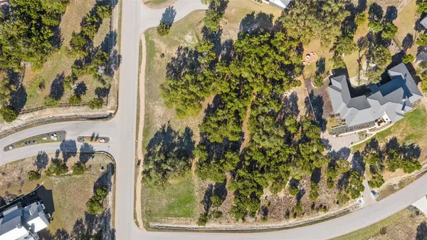 18509 Flying J BLVD, Spicewood, TX 78669
