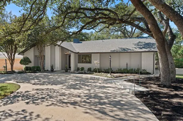 9109 Balcones Club DR, Austin, TX 78750