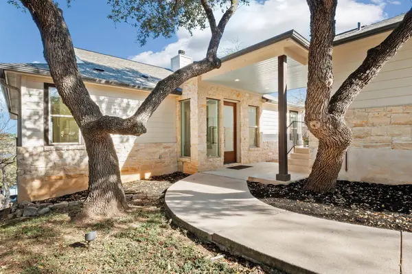 25400 Cove DR, Spicewood, TX 78669