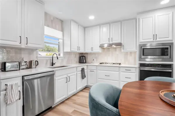 907 Chiswick DR, Austin, TX 78753