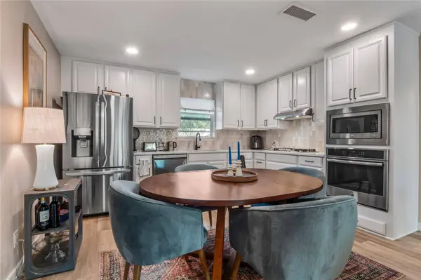 907 Chiswick DR, Austin, TX 78753