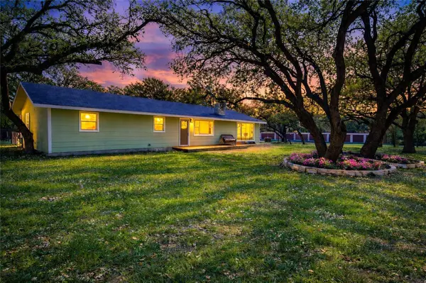 207 Haley, Johnson City, TX 78636