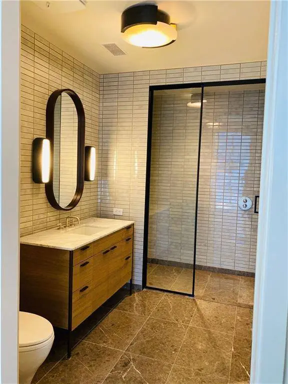 202 Nueces ST #2204, Austin, TX 78701