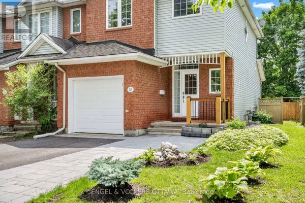 18 CAMBRAY LANE, Ottawa, ON K2K3C3