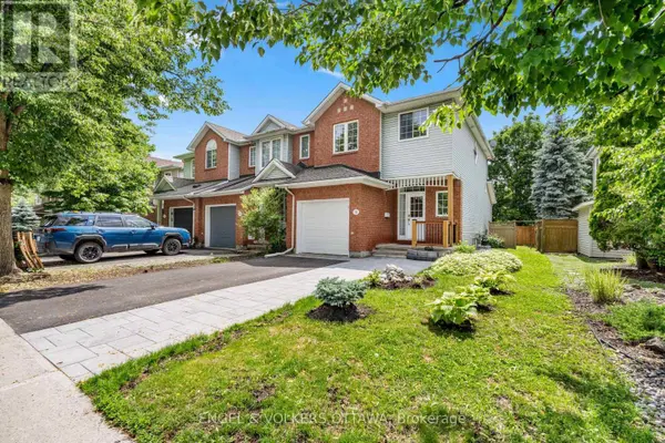 18 CAMBRAY LANE, Ottawa, ON K2K3C3
