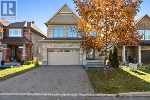 122 HELEN RAPP WAY, Ottawa, ON K1T0N4