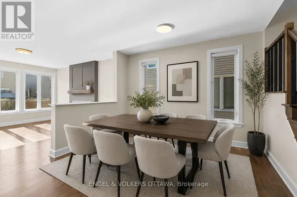 122 HELEN RAPP WAY, Ottawa, ON K1T0N4