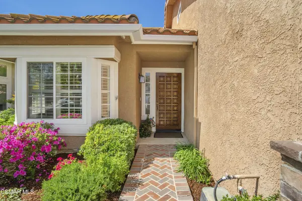 439 Pesaro Street, Oak Park, CA 91377