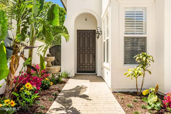 6072 Mandeville Place, Oak Park, CA 91377