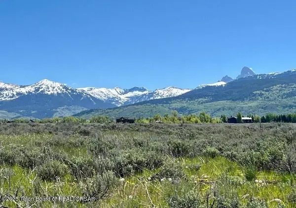 1105 PAWNEE Road, Driggs, ID 83422