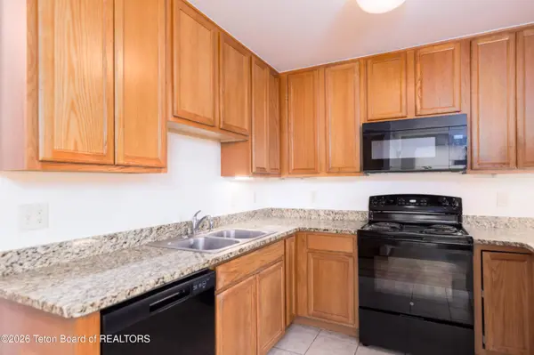 227 LAKEWOOD Road #2, Victor, ID 83455