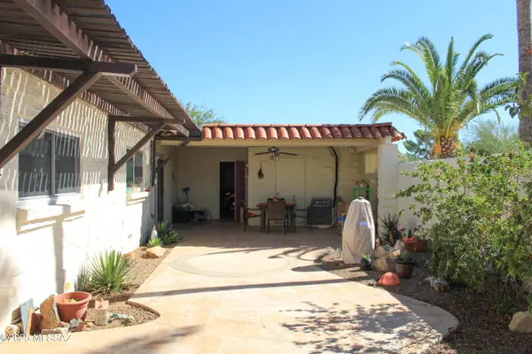 280 S Circulo Napa, Green Valley, AZ 85614