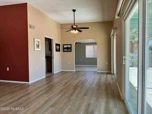 749 W Rio Moctezuma, Green Valley, AZ 85614
