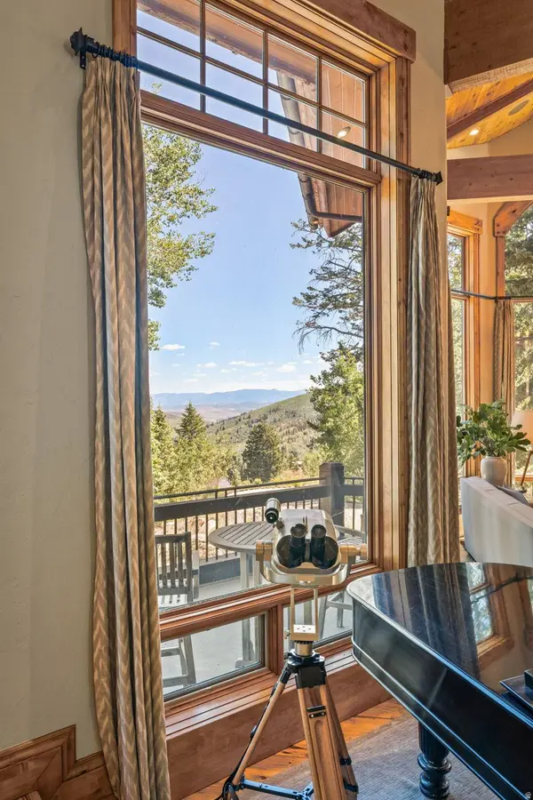 22 WHITE PINE CANYON RD, Park City, UT 84060