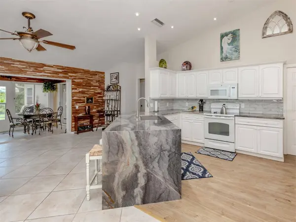 4176 SUMMERTREE RD, Venice, FL 34293