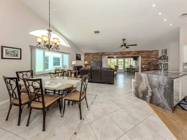 4176 SUMMERTREE RD, Venice, FL 34293