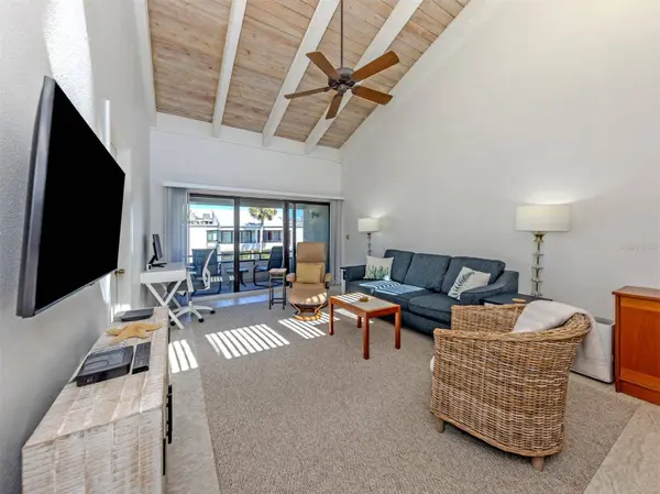 1555 TARPON CENTER DR #242, Venice, FL 34285