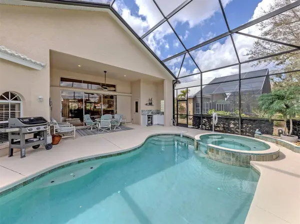 338 SAINT GEORGE CT #11, Venice, FL 34293