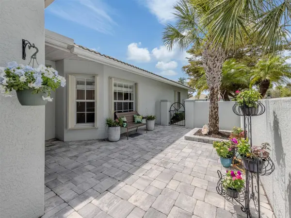 205 RECLINATA CIR, Venice, FL 34292