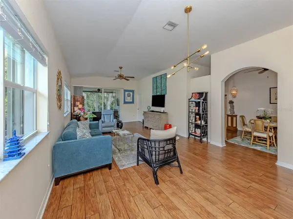205 RECLINATA CIR, Venice, FL 34292