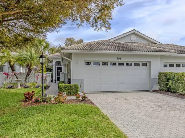 205 RECLINATA CIR, Venice, FL 34292