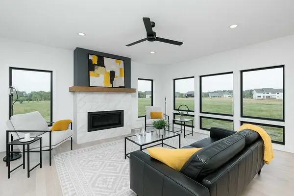 2811 Wildflower LN SW, Rochester, MN 55902