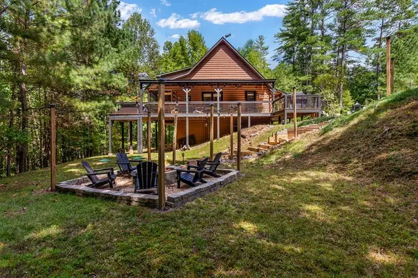 16 Toccoa Ridge Road, Mineral Bluff, GA 30559