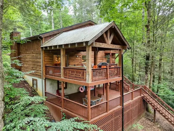 134 Hemlock Circle, Blue Ridge, GA 30513