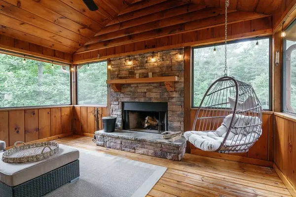 118 Matrix Lane, Ellijay, GA 30540