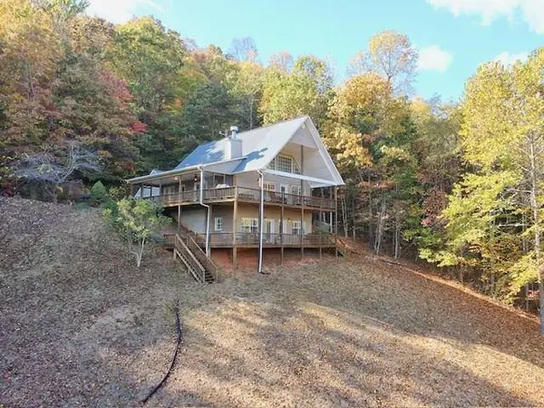 156 Brer Fox Ridge Road, Hiawassee, GA 30546
