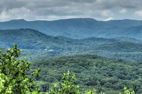 572 Sunrock Mountain Trc, Blue Ridge, GA 30513