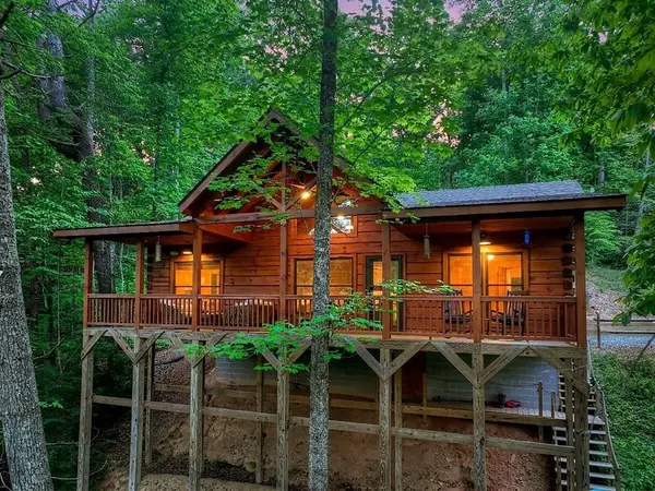120 Christopher Drive, Ellijay, GA 30540