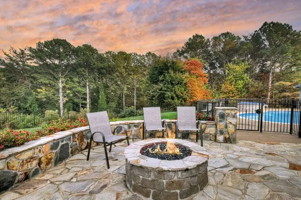 334 Belaire DR, Copperhill, TN 37317