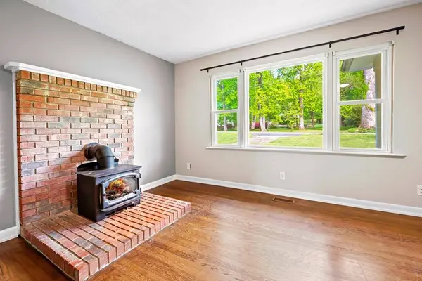 1243 Sycamore Street, Young Harris, GA 30582