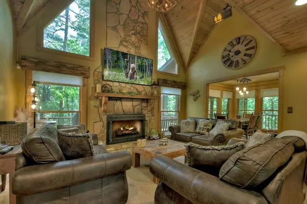 335 Goldmine Drive, Ellijay, GA 30536