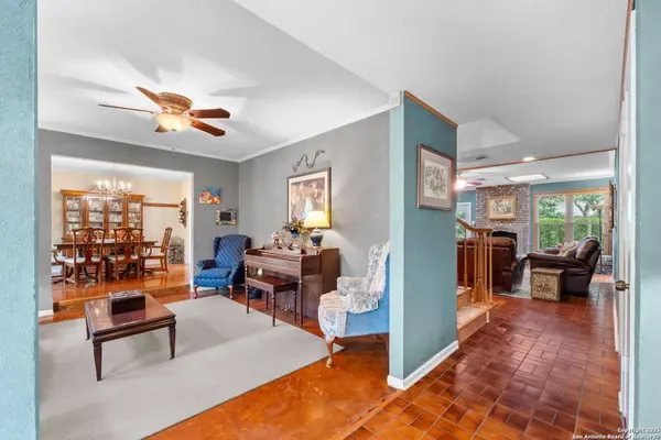 3007 Whisper Lark, San Antonio, TX 78230